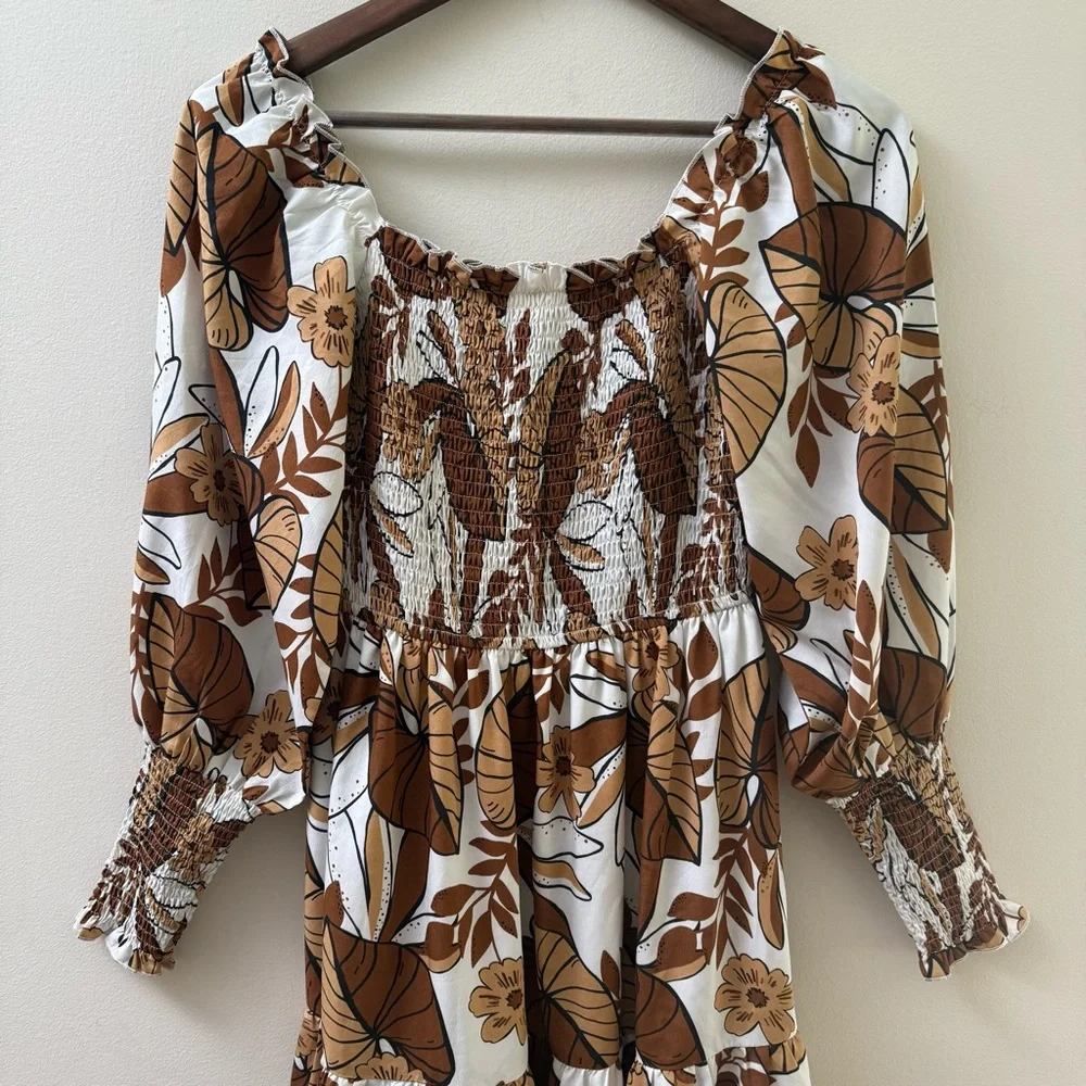 Vestique Maxi Dress - Picture 2 of 7